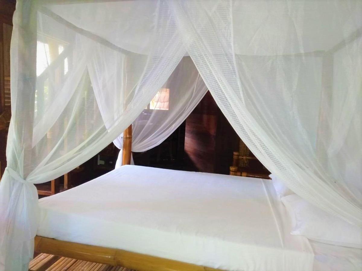 Villa Marmarine Beach Resort & Restaurant シキホール エクステリア 写真