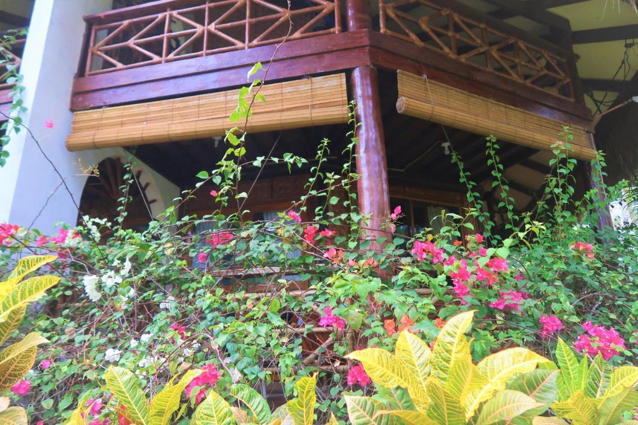 Villa Marmarine Beach Resort & Restaurant シキホール エクステリア 写真