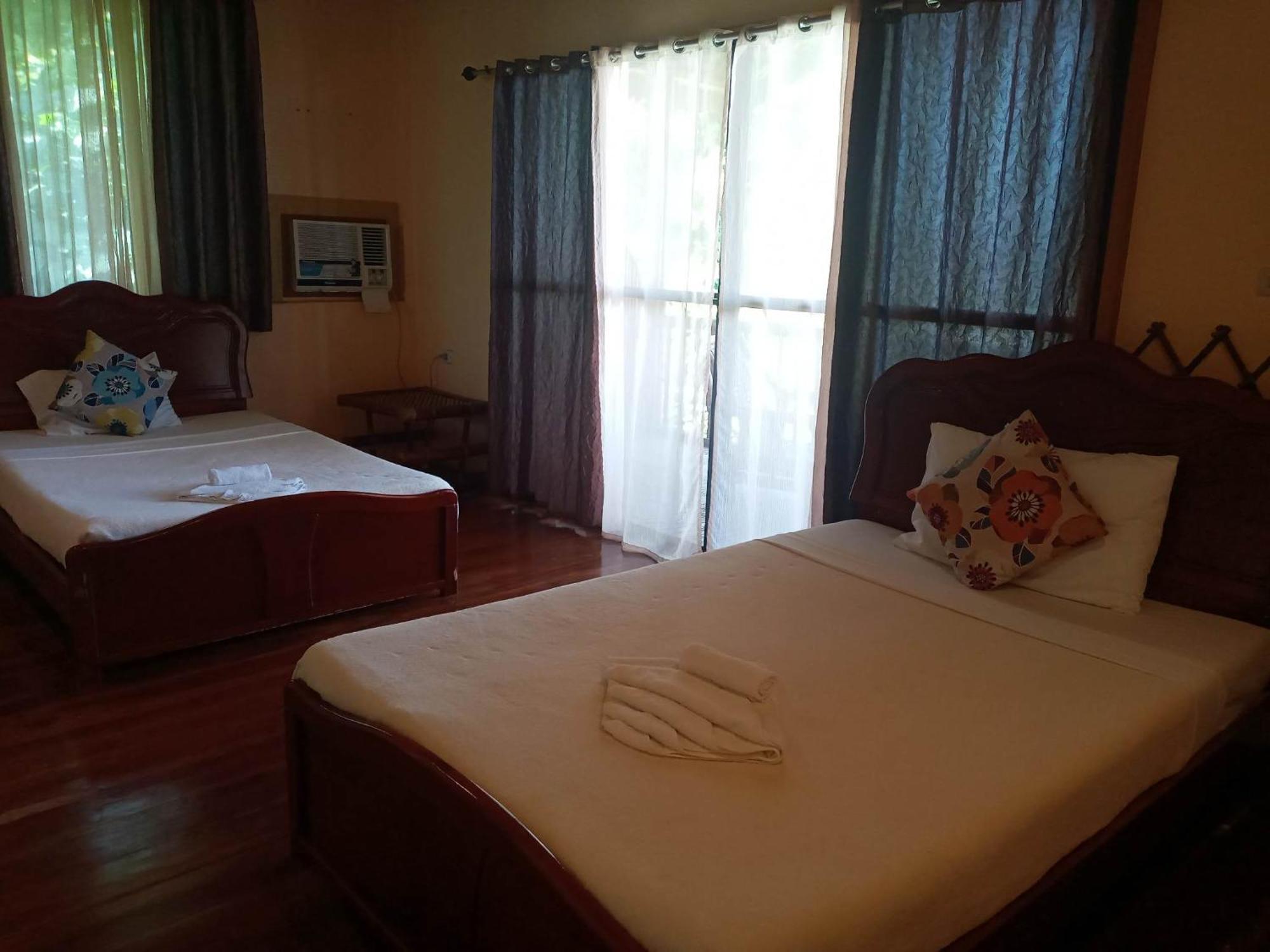 Villa Marmarine Beach Resort & Restaurant シキホール エクステリア 写真